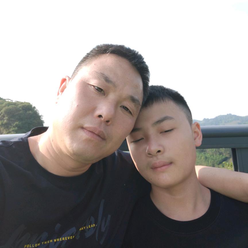 ℋღ᭄一个人的精彩♛♥