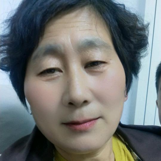 阳光吹向向日葵