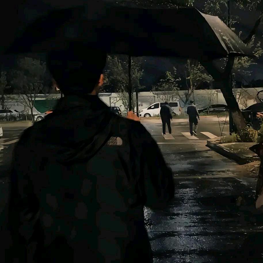 一杯咖啡的浓香^