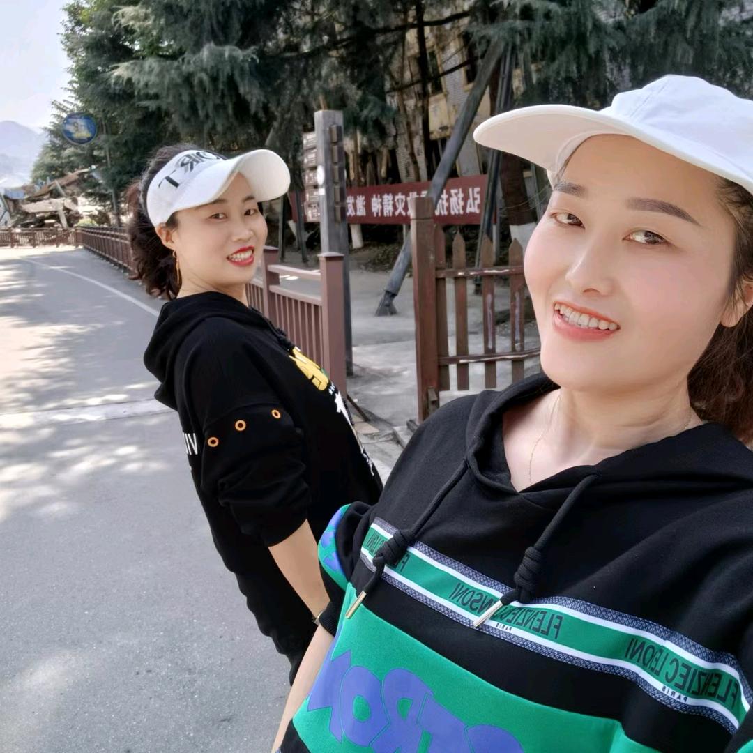 玉菏绿茶，田罗姑娘