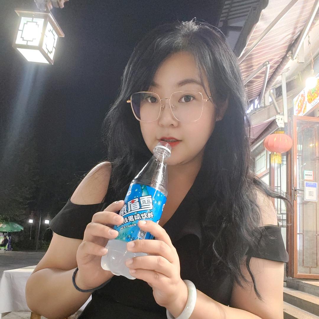 爱吃肉肉的新疆姑娘