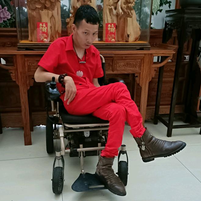 余泽成