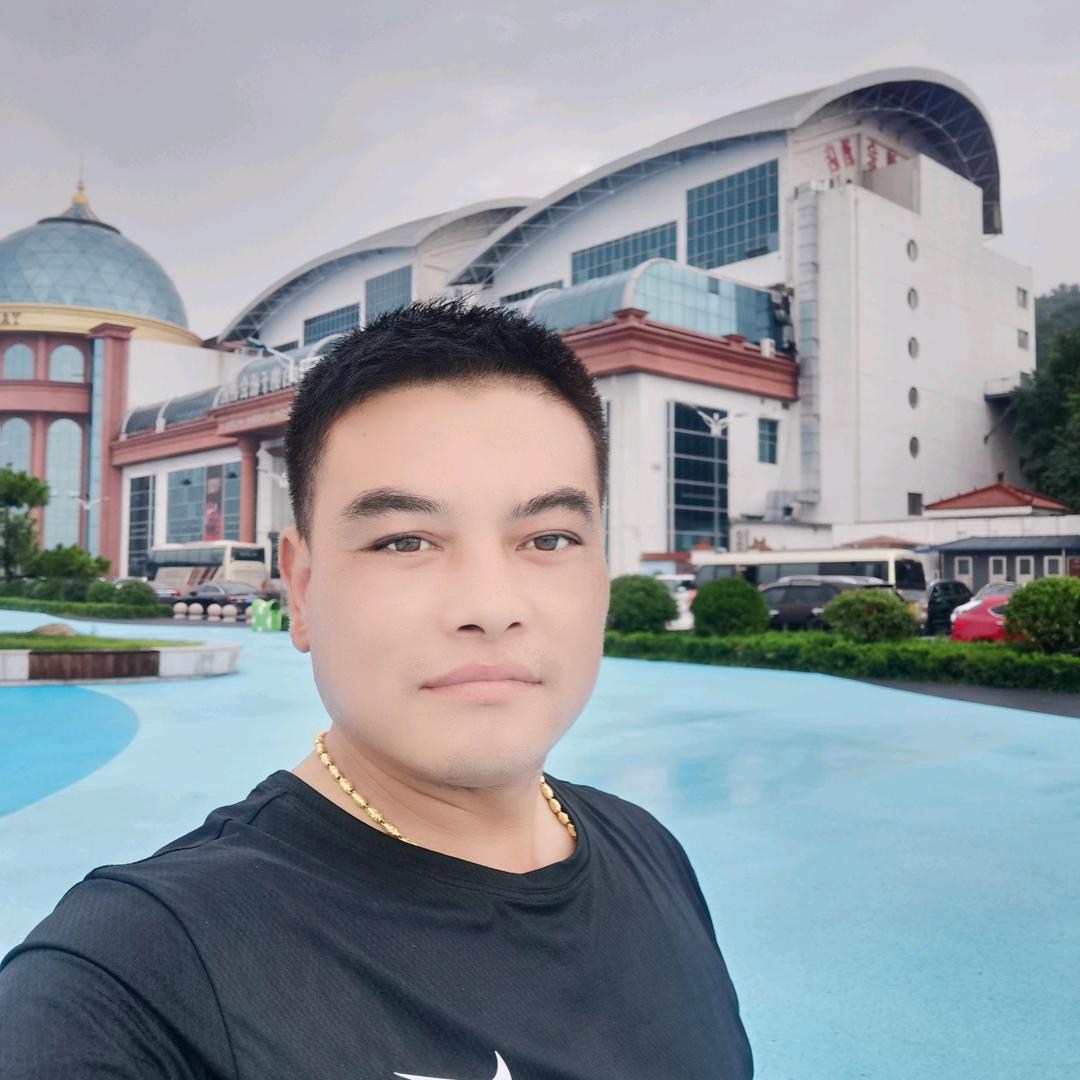 青疃镇小光建材门市部钢结构琉璃瓦