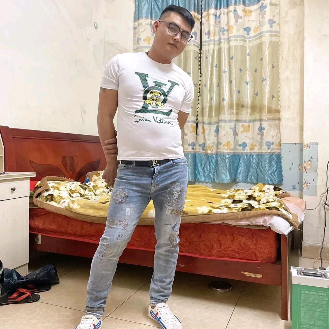 湛江生蚝批发小李