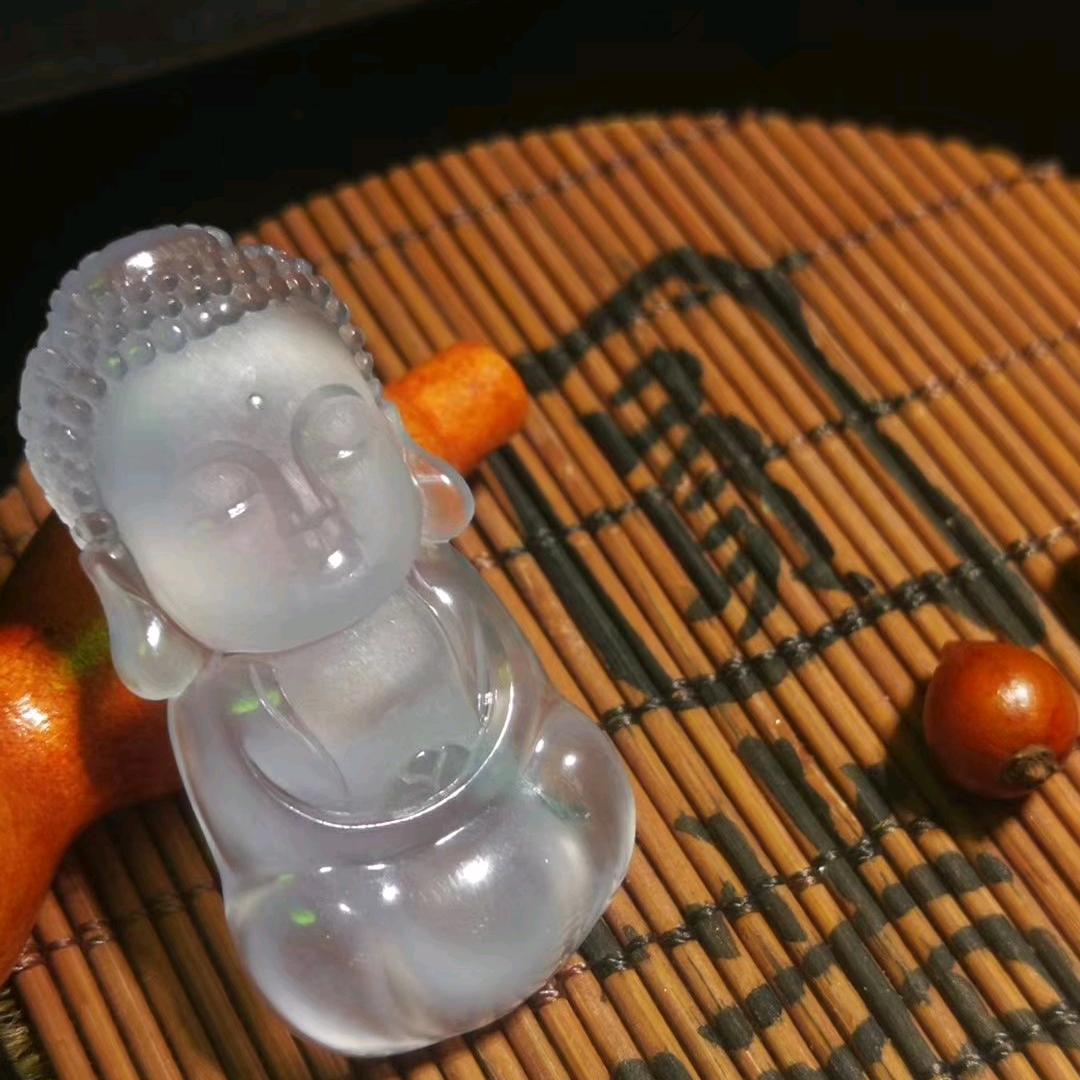 东方神韵翡翠张浄瑜