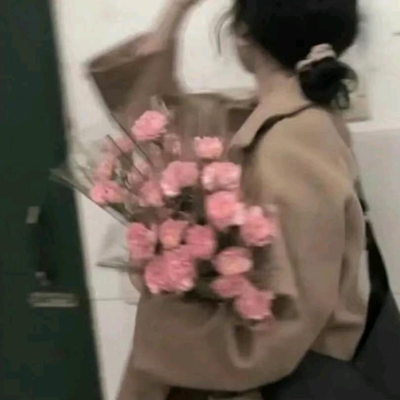 忆芽.