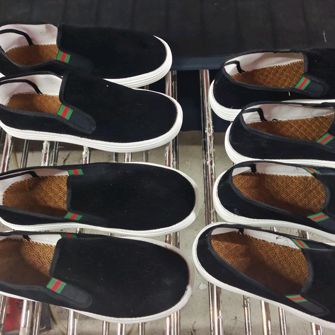 利川益承时尚鞋业铺子