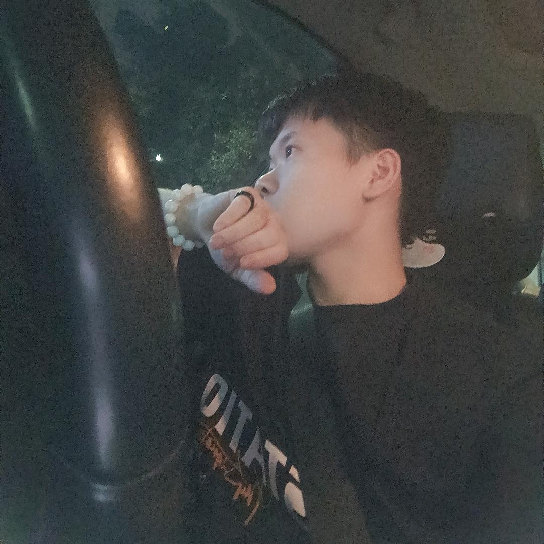 ꧁꫞꯭雨蒙꫞꧂