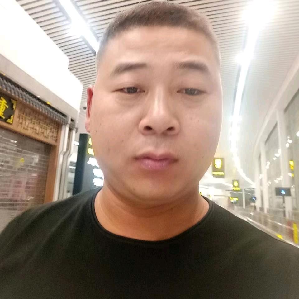 讨厌酒的味道，却爱上了醉的感觉