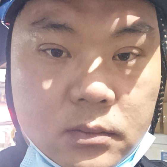 伍语