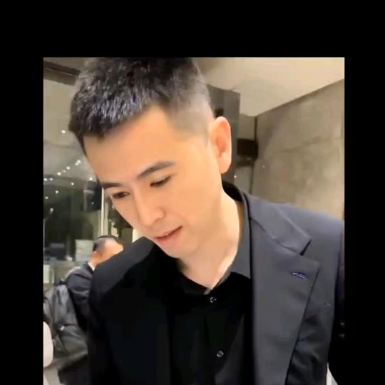 话少人在