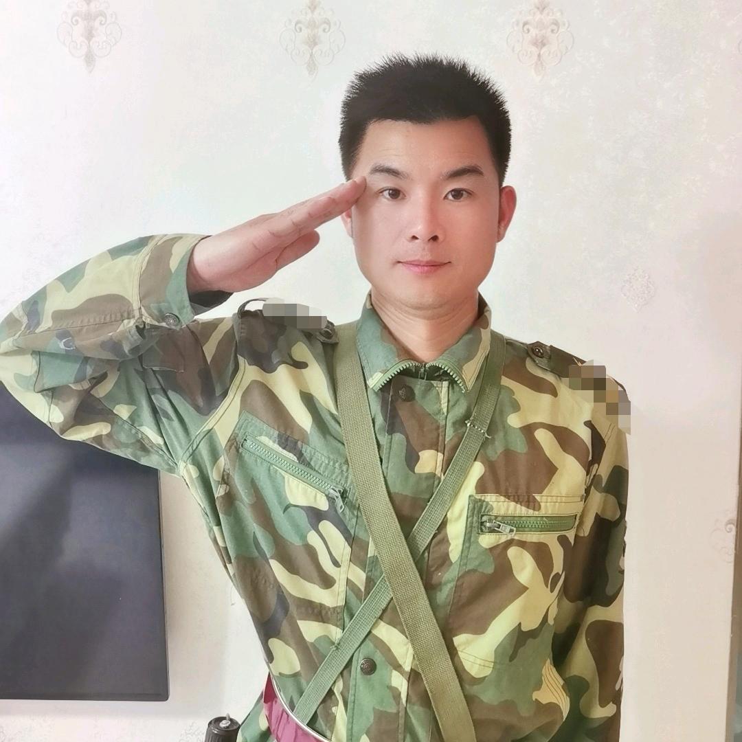 励志阿强（抗震伤退）