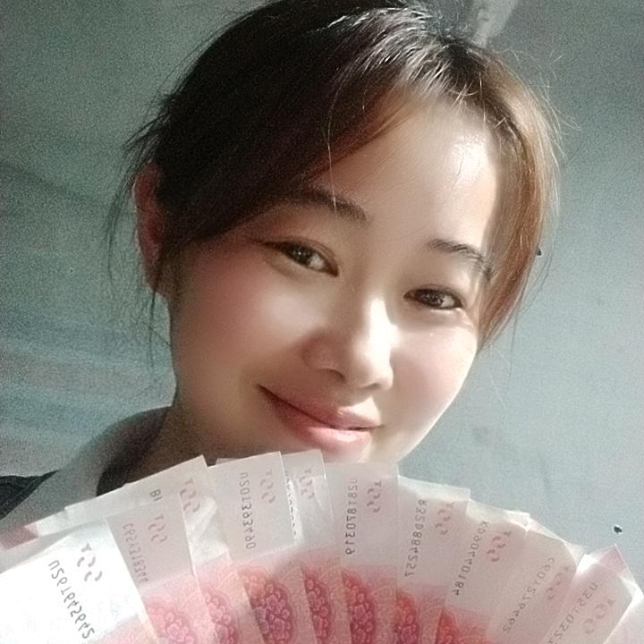 丫头🤗加油吧(ง •̀_•́)ง！