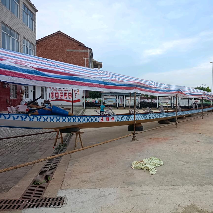 王胜祖三轮载客