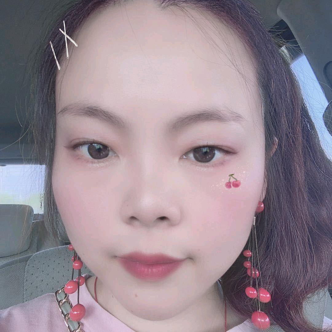 勤勤「现充羽绒被」