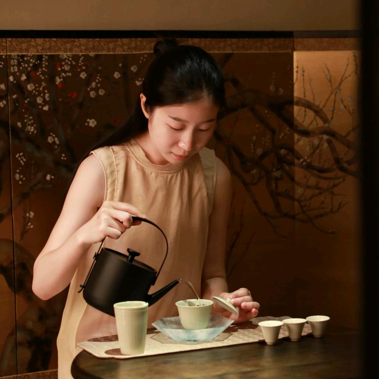 杭州逸茶间科技有限公司海宁奥特莱斯分公司