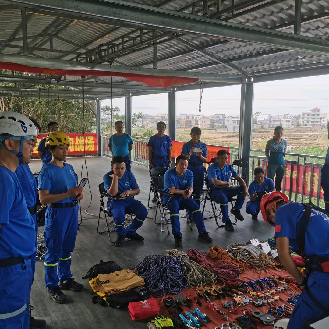 玉林蓝天救援队