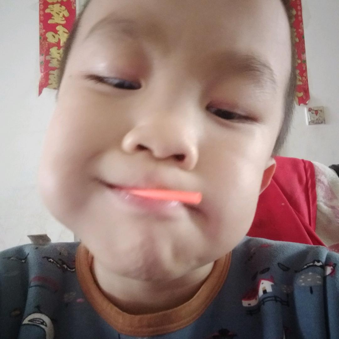 姚艺豪