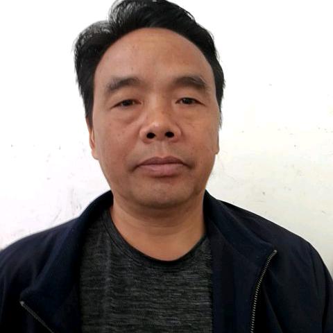 （龙春哥）唱歌，讲故事，分享植物。