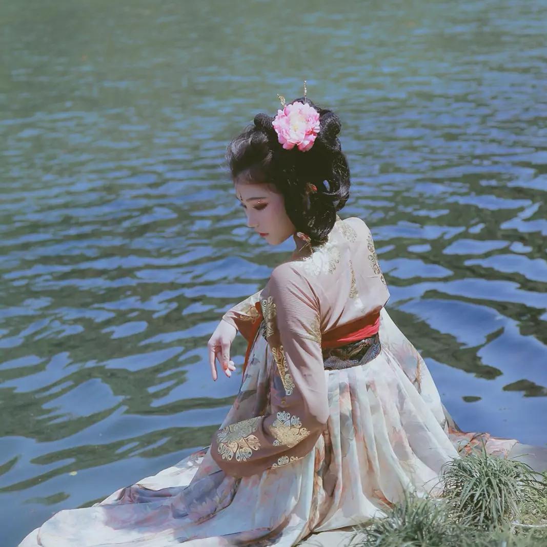 胡丢丢