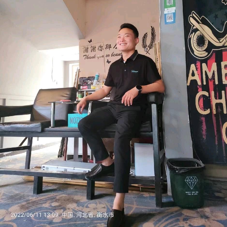 有梦想的一只璐官方号