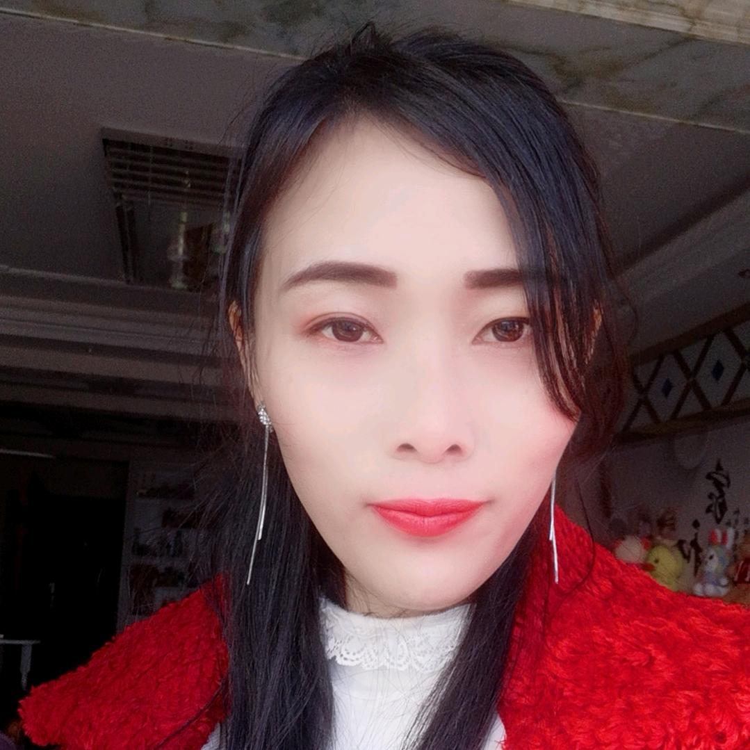 霞霞（大山里的姑娘）