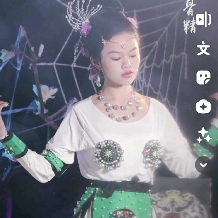 梁咏琪生活号