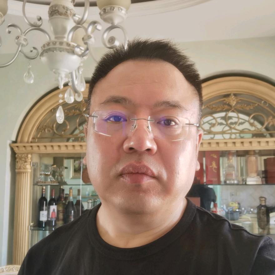 诺民康【爱喝好水的帅哥】