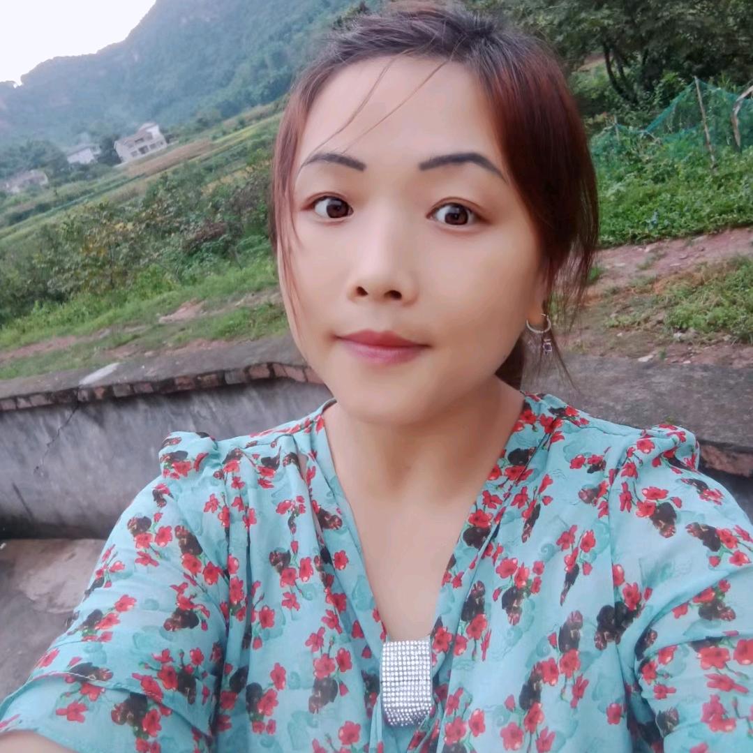 梅子爱唱歌😎😎