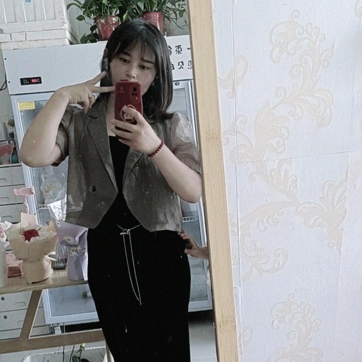 不经沧桑怎成女王