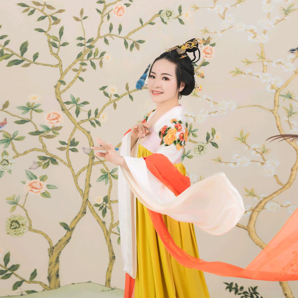 .霓裳宫汉服馆. 汉服租售妆造写真