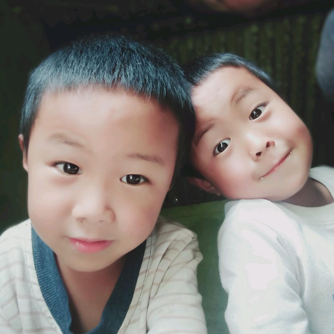 双胞胎他爸