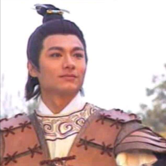 北梁君