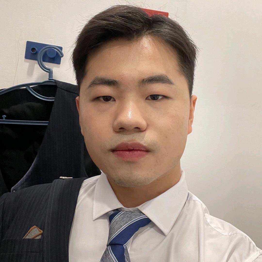 爱护肤的文科胖子