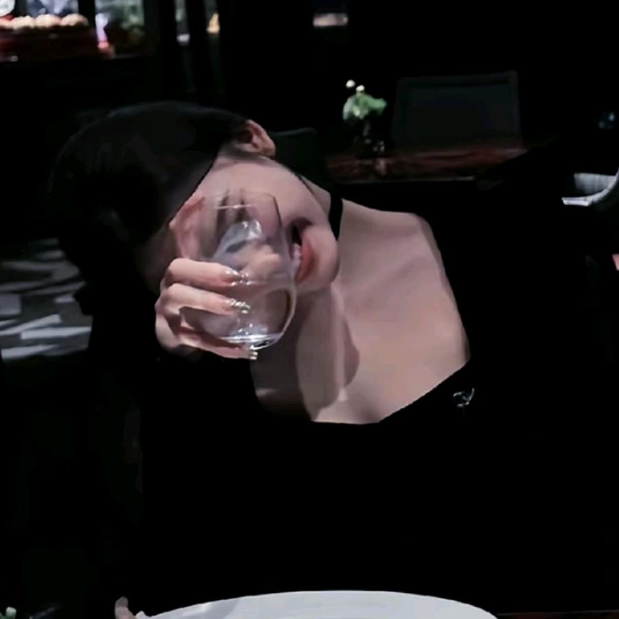 @🥀二  花💋💋