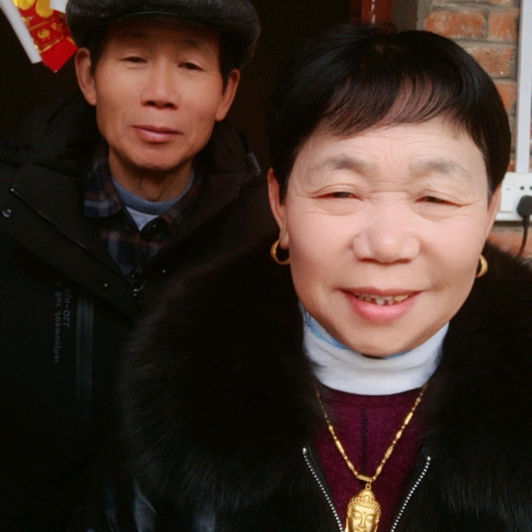 幸福一家人😉😉