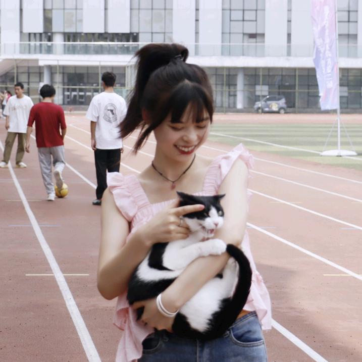 我才不要喜欢你