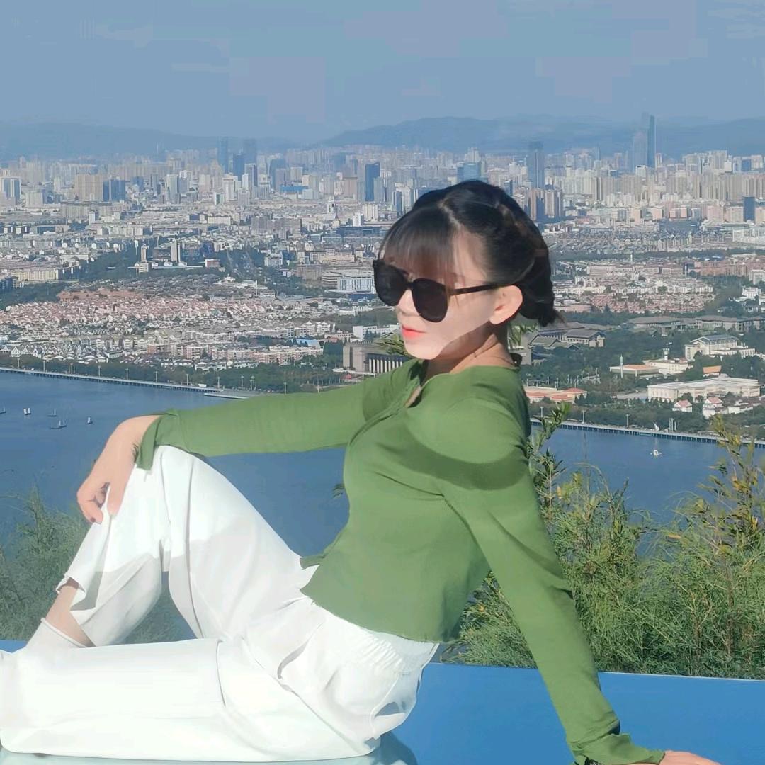 小小蕊