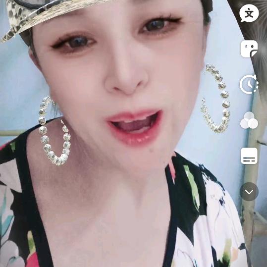 幸福一家人。