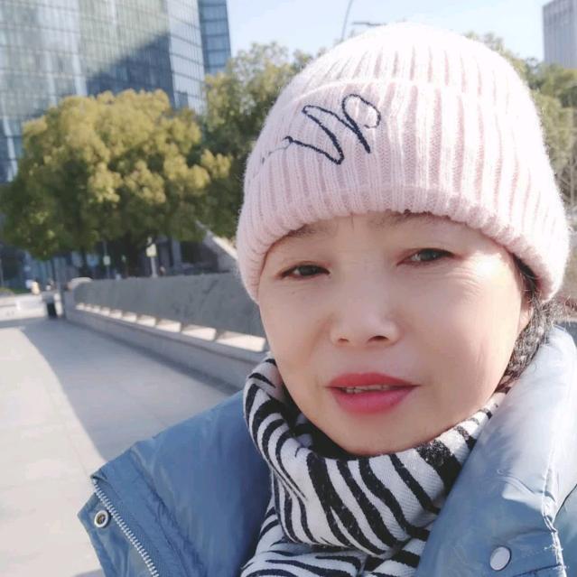 黄月英