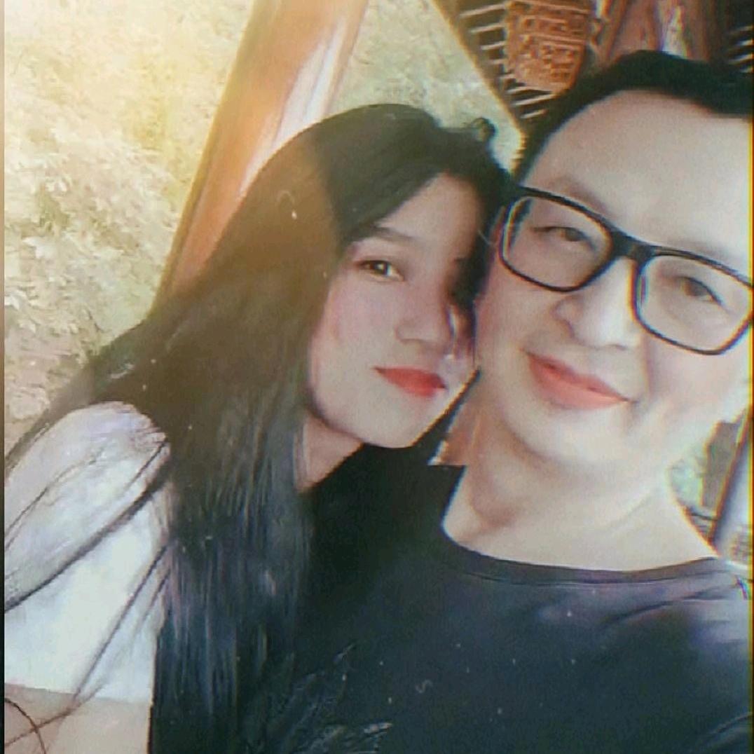 姜意思夫妇《相差24岁》