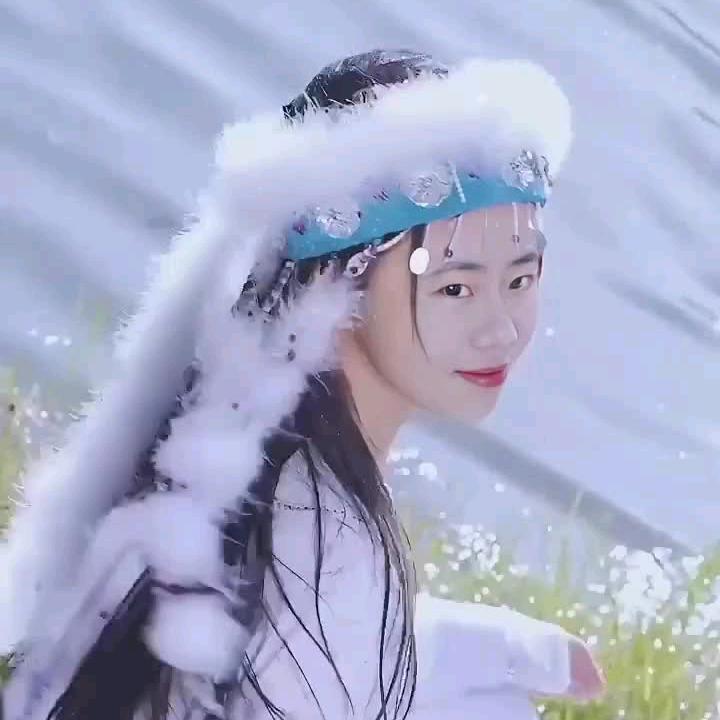 等待：💃