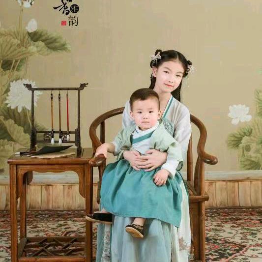 可爱开心每一天咯