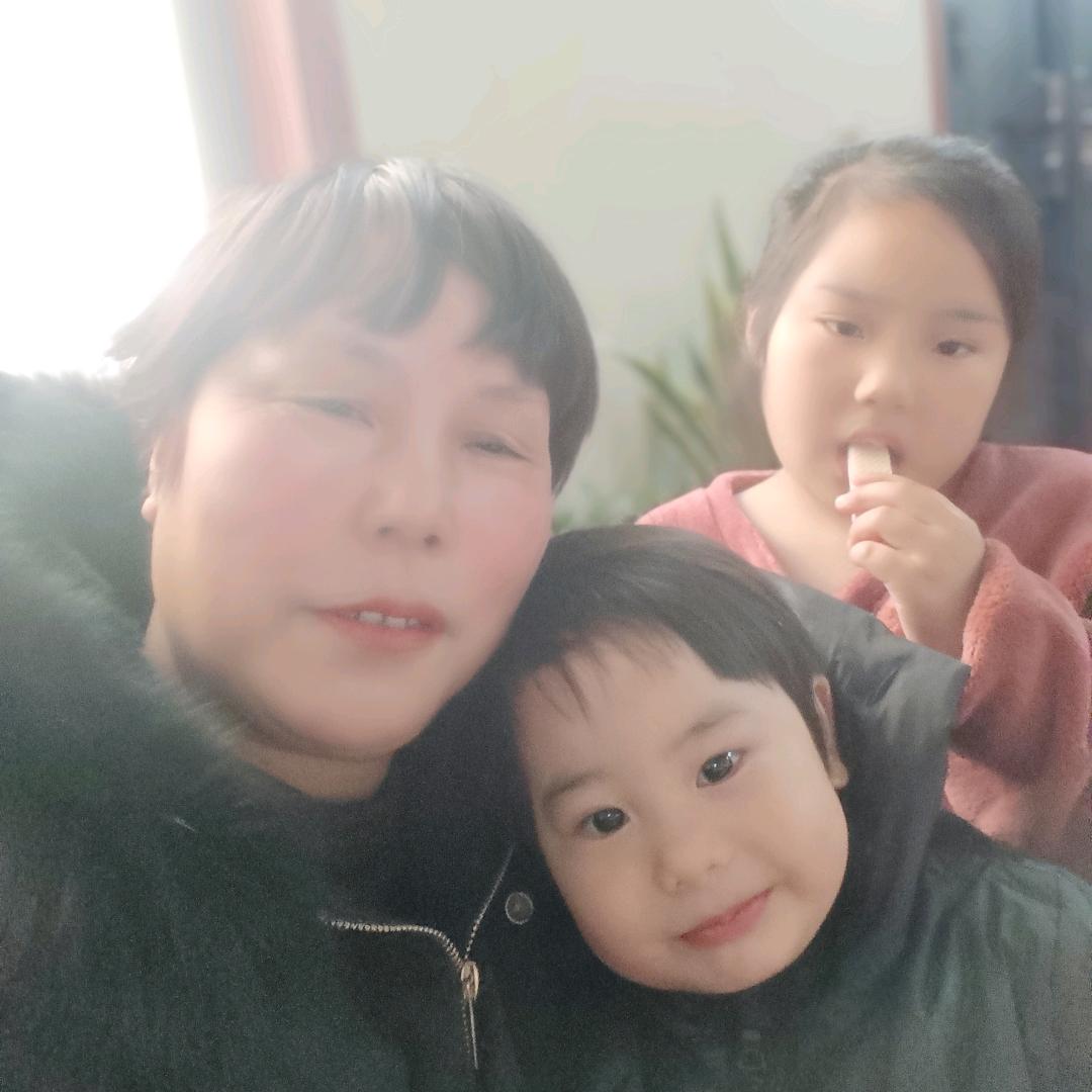 沺沺苗苗