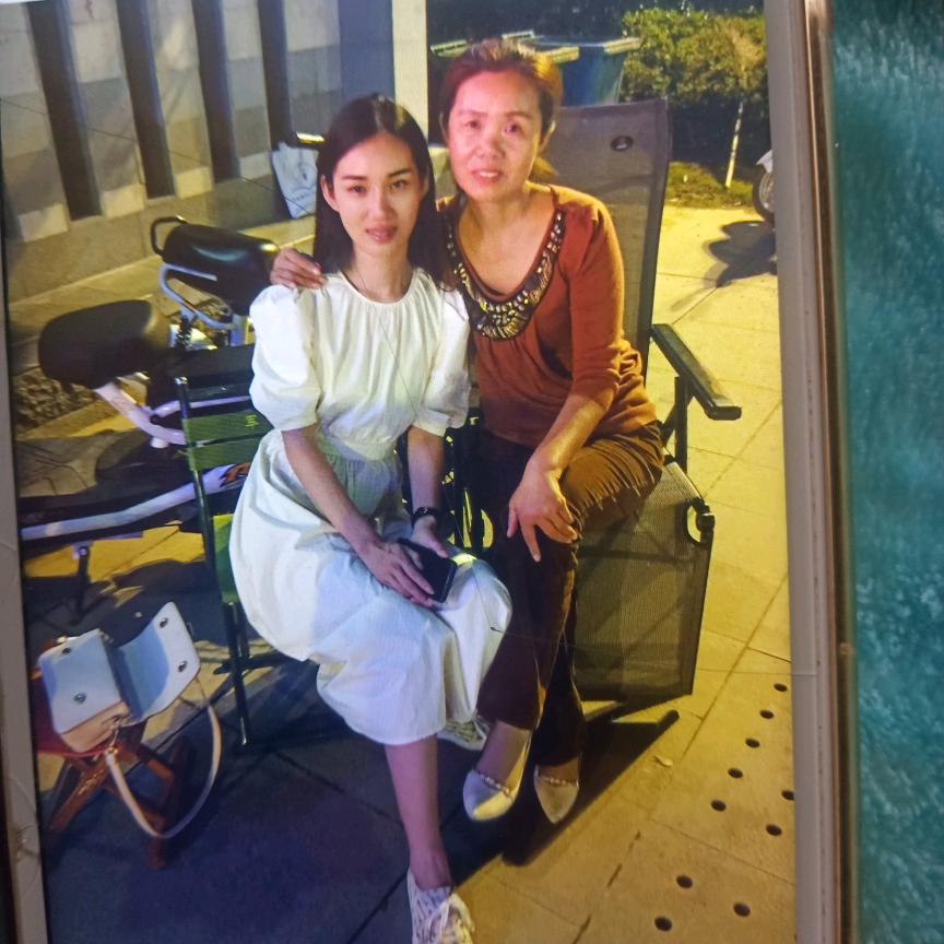 佩佩妈妈