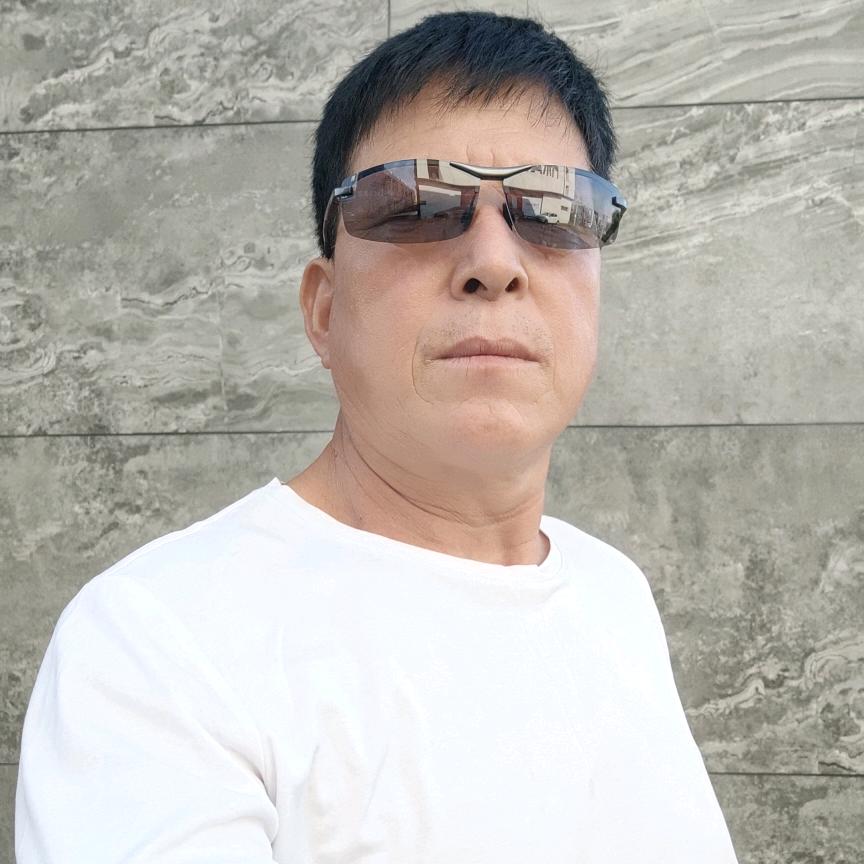 吴比幸福