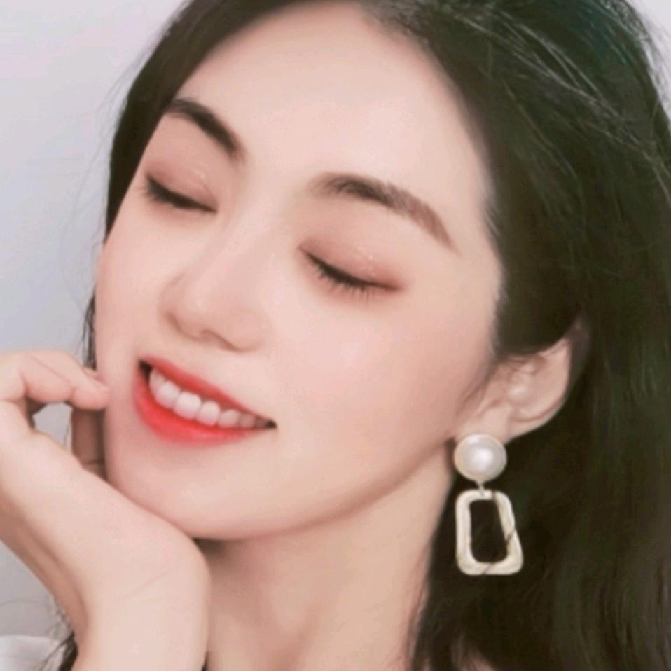 Shi🌸琳琳😘