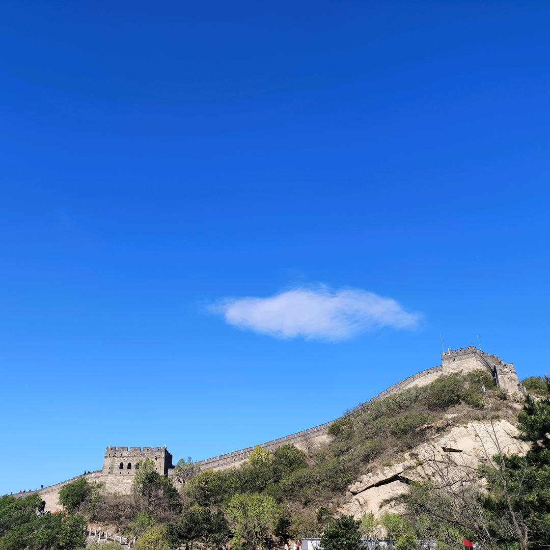 @媳妇，那妞亲我