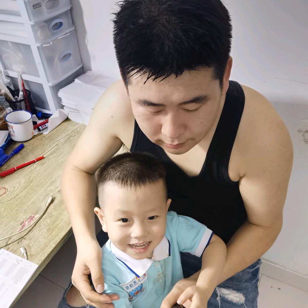 哲哲