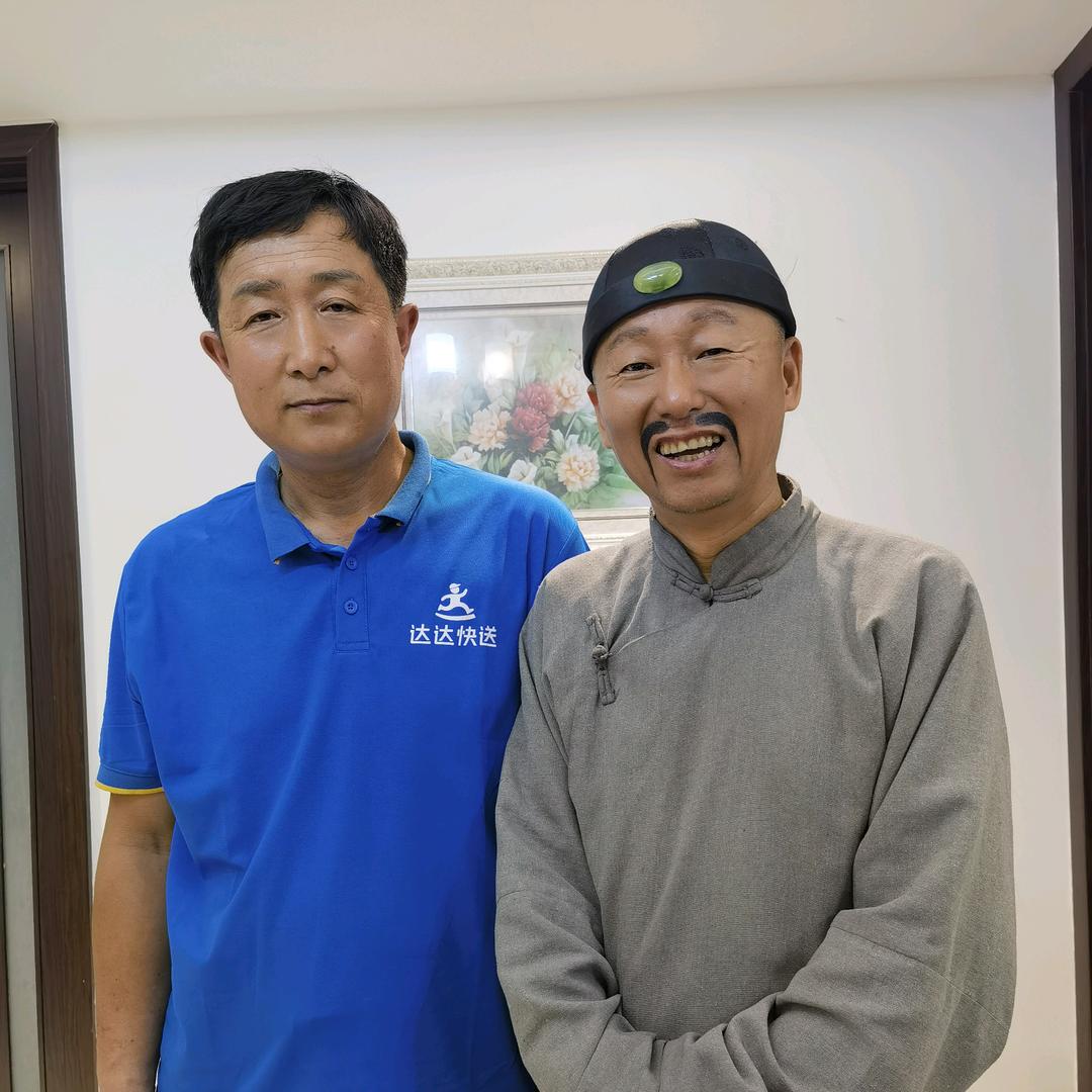 二虎脱口赞  尊师粘豆包